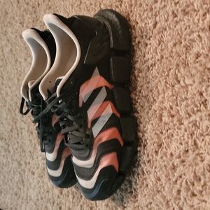 Adidas Size 8 clima cool